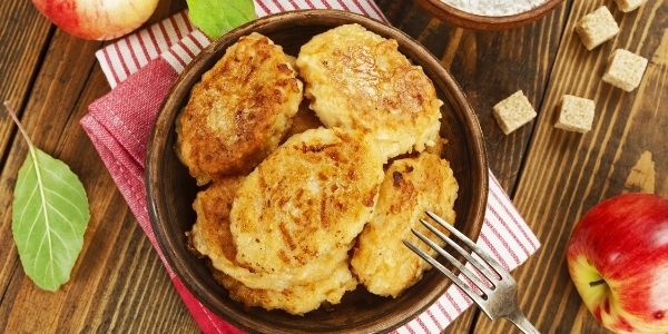Przepis na pancakes z jab�kami