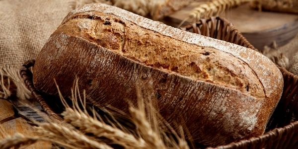 Chleb pełnoziarnisty - właściwości i wartości odżywcze