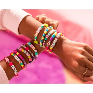 Projekt Glam. Zakr�cony kreator bransoletek Epee