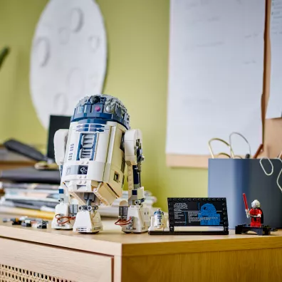 LEGO Star Wars R2-D2 75379