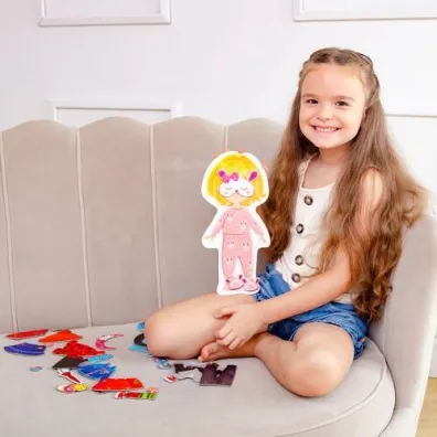 Puzzle Magnetyczna Ubieranka. Nikole Little Fashion Girl Roter Kafer