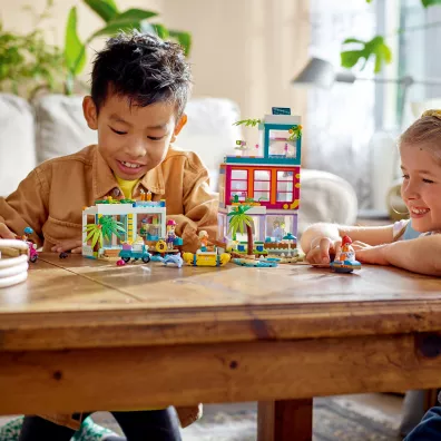 LEGO Friends Wakacyjny domek na pla�y 41709