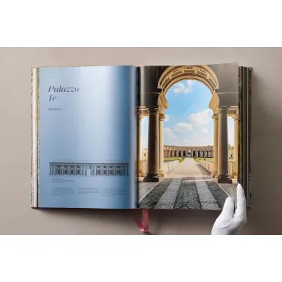 Massimo Listri. Italian Palaces