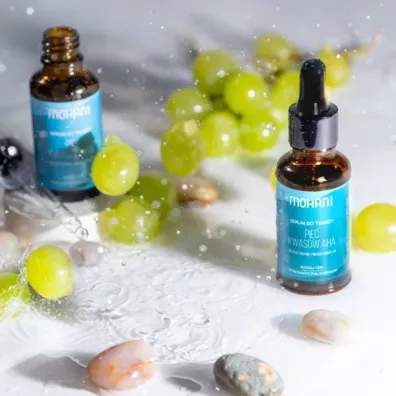 Mohani Regenerujco-zuszczajce serum do twarzy Pi Kwasw AHA 30 ml