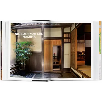 Living in Japan. 40th Ed. wer. angielska