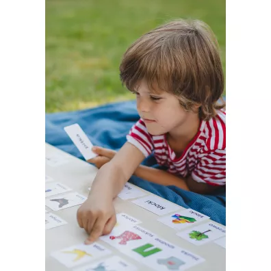 Zabawa w czytanie. Pierwsze sowa Adamigo