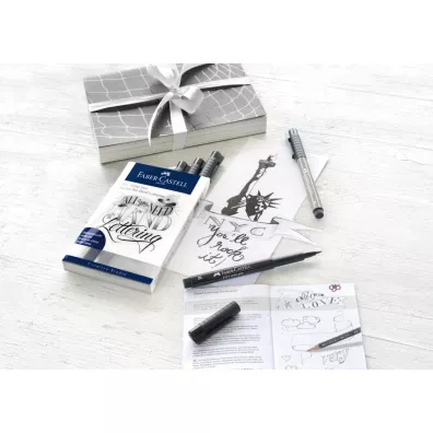 Faber-Castell Zestaw startowy Pitt Artist Pen + akcesoria