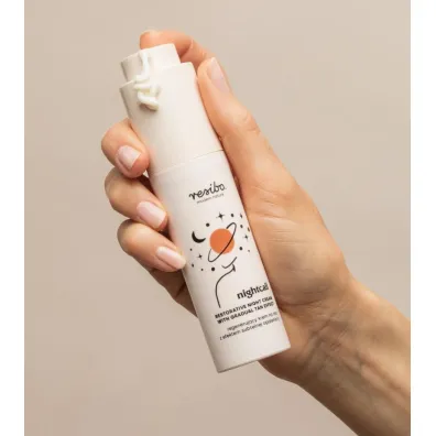 Resibo Nightcall regeneruj�cy krem do twarzy z efektem subtelnej opalenizny 50 ml