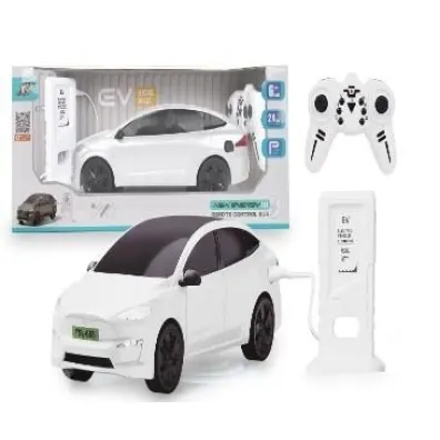 Auto RC ze stacj� do �adowania bia�e Artyk