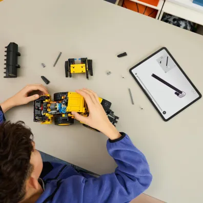LEGO Technic �adowarka ko�owa Volvo L120 Electric 42209