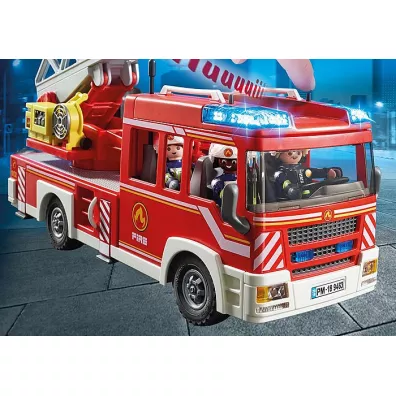Samochd straacki z drabin 9463