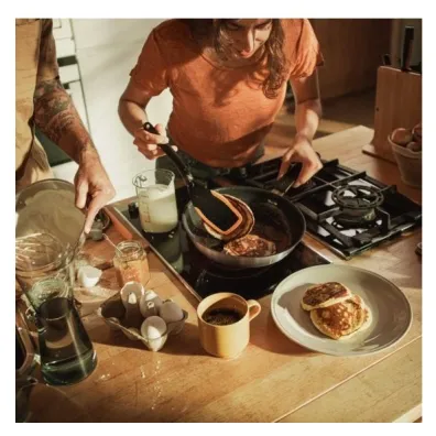 Fiskars Patelnia 24cm z pow�ok� ceramiczn� functional form