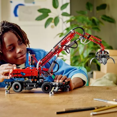 LEGO Technic D�wig z chwytakiem 42144