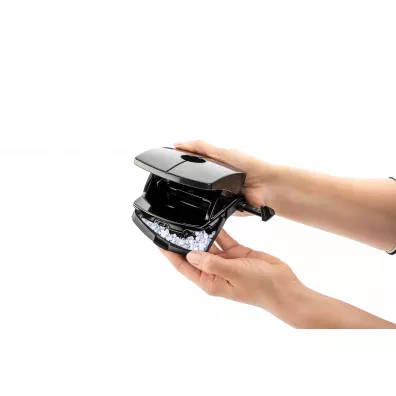 Novus Dziurkacz b220 re+new z plastiku z recyklingu czarny