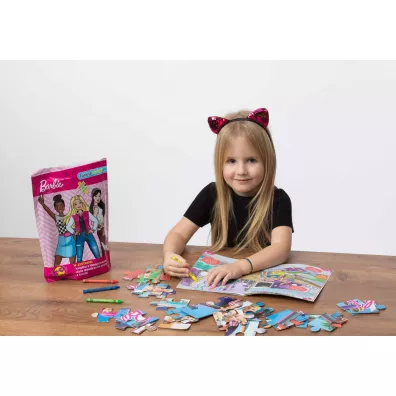 Zgrana paczka. Barbie
