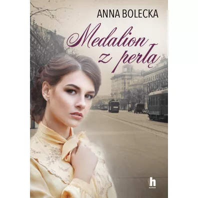 Medalion z per�� - Anna Bolecka
