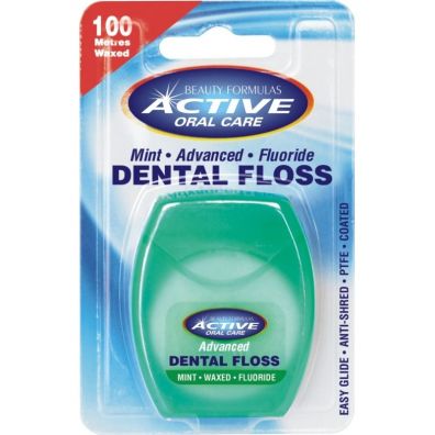 Active Oral Care Mint Dental Floss nić dentystyczna miętowa woskowana z fluorem