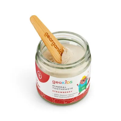 Georganics GeoKIDS, Mineralna pasta do z�b�w dla dzieci w s�oiku, Strawberry 60 ml