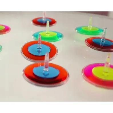 Magiczny spinner Lawa Sztorm niebiesko-czerwony Epee
