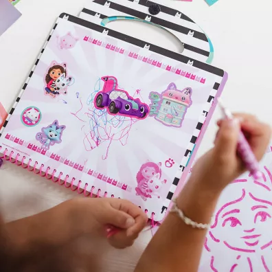 Zestaw kreatywny Designer Activity Book Koci Domek Gabi