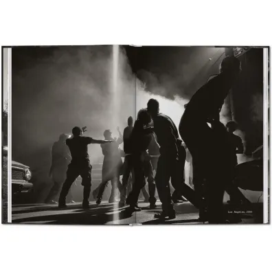 Peter Lindbergh. Untold Stories wer. angielska