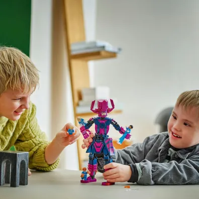 LEGO Marvel Figurka Fantastycznej Czw�rki kontra Galactus 76316
