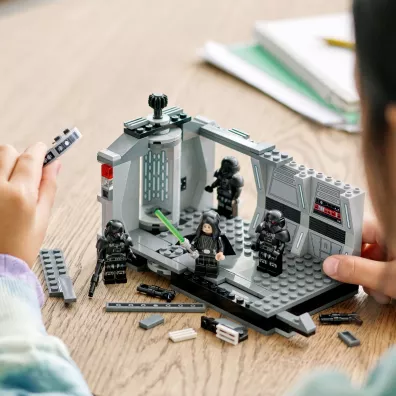 LEGO Star Wars Atak mrocznych szturmowc�w 75324