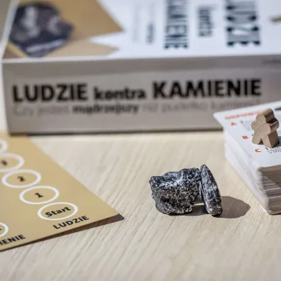 Ludzie kontra kamienie