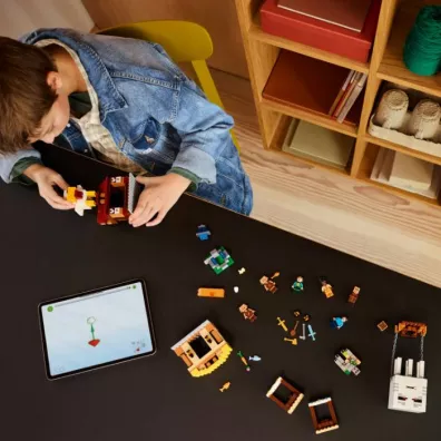 LEGO Minecraft Atak balonowego Ghasta na wiosk 21273