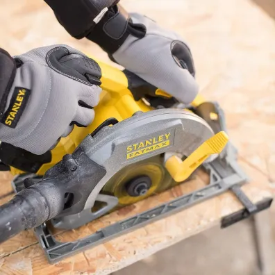 Stanley Pilarka tarczowa 1650w fme301k 190/66mm walizka .