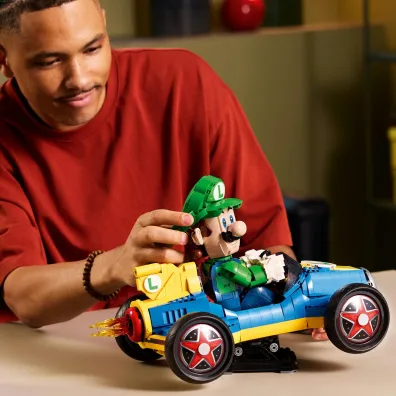 LEGO Super Mario Mario Kart™ — Luigi i Mach 8 72050