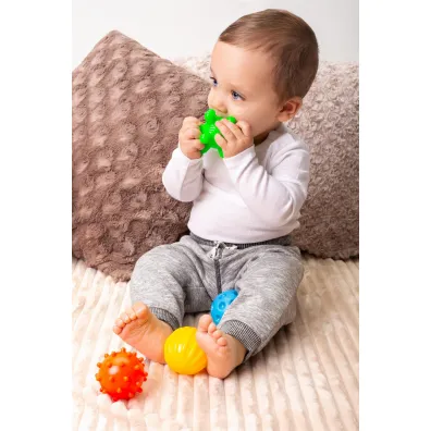Sensorki Tullo Pi�ki sensoryczne 4 szt. bez dziurki