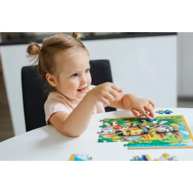 Puzzle 4w1 - Niezwyk�y �wiat. Frozen (12+15+20+24 el.) Trefl
