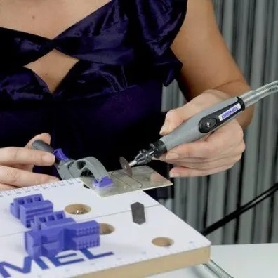 Dremel �ciernica listkowa trzpie� 504