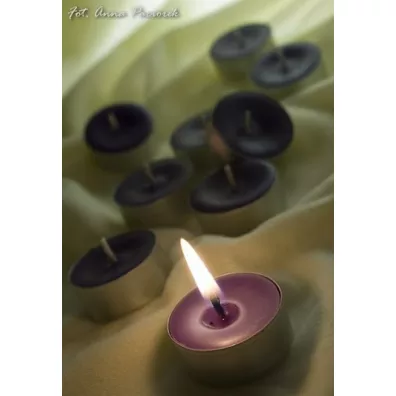 wieca tealight z wosku pszczelego - fioletowa