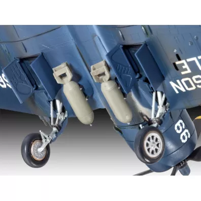 Samolot F4U-4 Corsair Revell