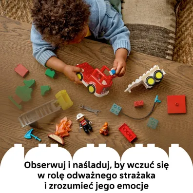 LEGO DUPLO W�z stra�acki z w�em i stra�akiem 10473
