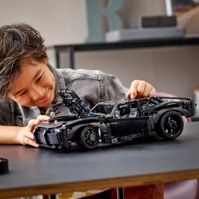 LEGO Technic The Batman - Batmobile 42127