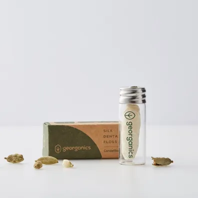 Georganics Naturalna Ni� Dentystyczna Spearmint 50 m