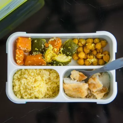 bbluv Lunchbox z widelcem Bent