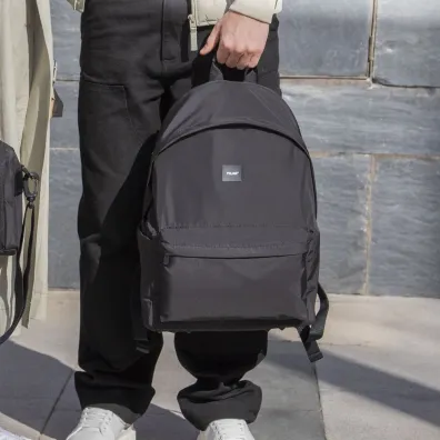 Milan Plecak du�y Shadow 22L
