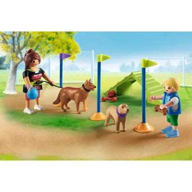 Playmobil My Life Plac zabaw dla ps�w 71745