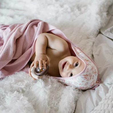 Babyono Okrycie k�pielowe frotte z kapturkiem 100x100cm