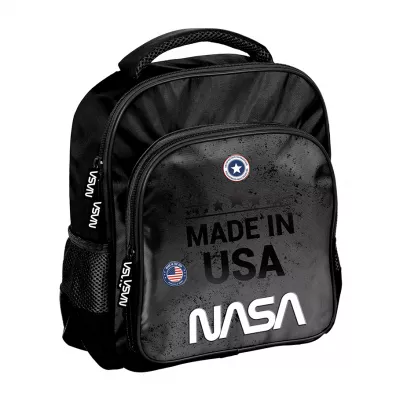 Paso nasa Plecak may NASA