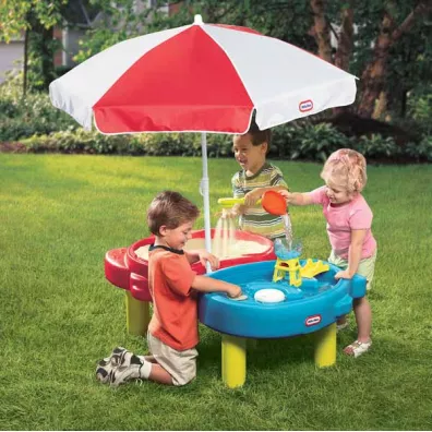 Piaskownica i wodny st� z parasolem Little Tikes
