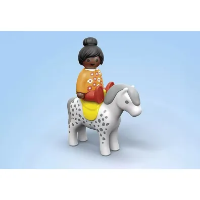 Playmobil Junior Hotel dla zwierz�t z dozownikiem pokarmu 71690