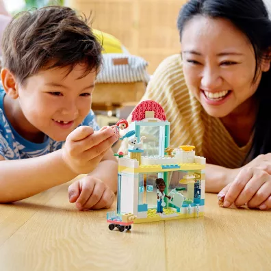 LEGO Friends Klinika dla zwierztek 41695