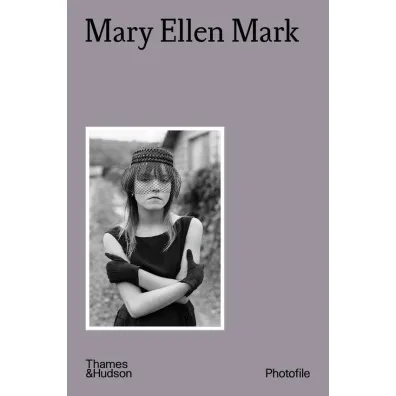 Mary Ellen Mark - Caroline  B�nichou