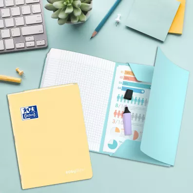 Zeszyt A4 Oxford EasyBook Pastel 60 kartek, kratka z marginesem