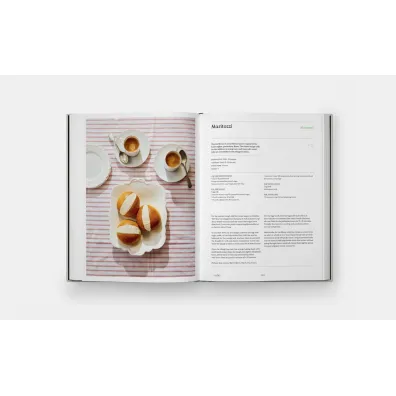 The Regional Italian Cookbook. Recipes from The Silver Spoon wer. angielska
